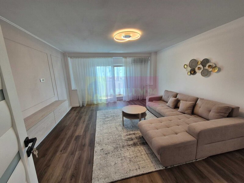 Apartament 3 camere rond Piata Alba Iulia