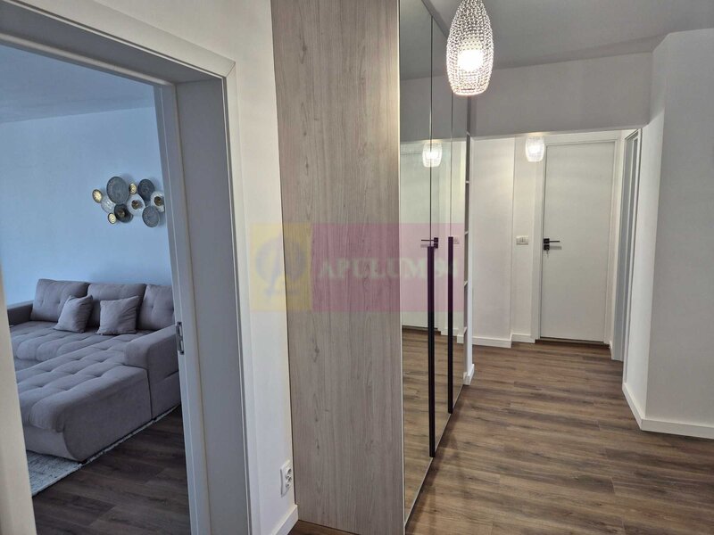 Apartament 3 camere rond Piata Alba Iulia